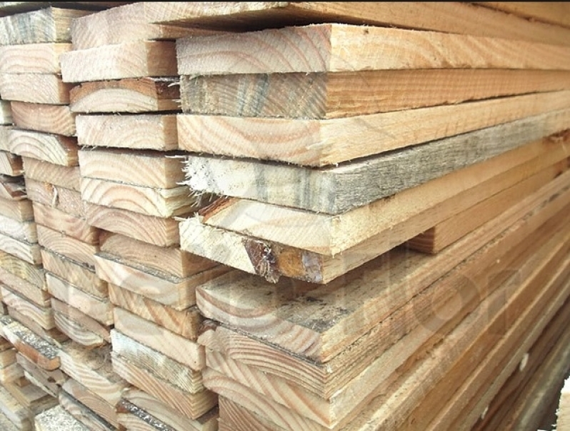 Comprar Sarrafo de Pinus Pacaembu - Madeira para Canteiro de Obras