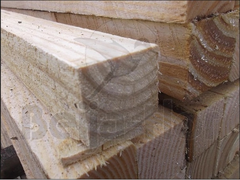 Pontalete de Pinus na Vila Curuçá - Resinado Plastificado para Construção Civil