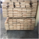 venda de esquadria de madeira para porta na Aricanduva